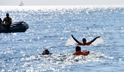 Esercitazione salvataggio in acqua - Bagni San Giovanni - Pietra Ligure 2021